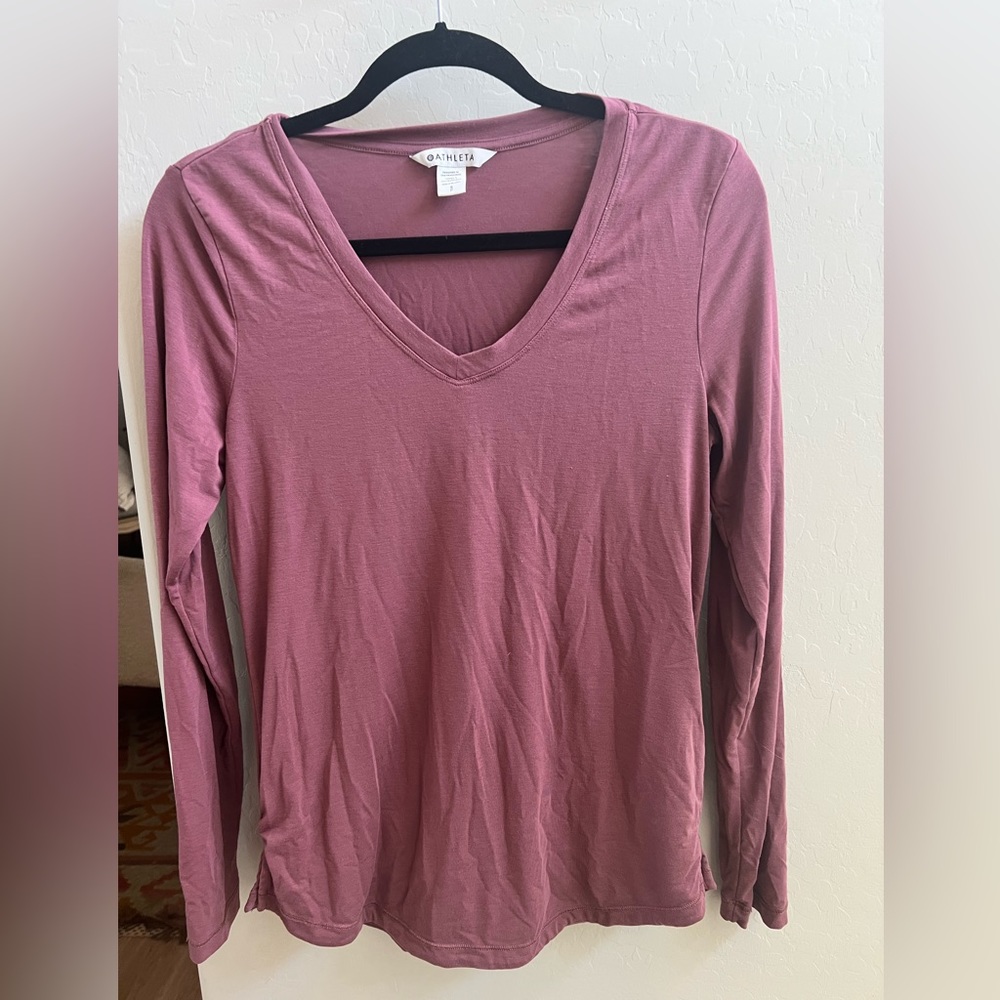 Athleta long sleeve top in the color mauve. Size: Small